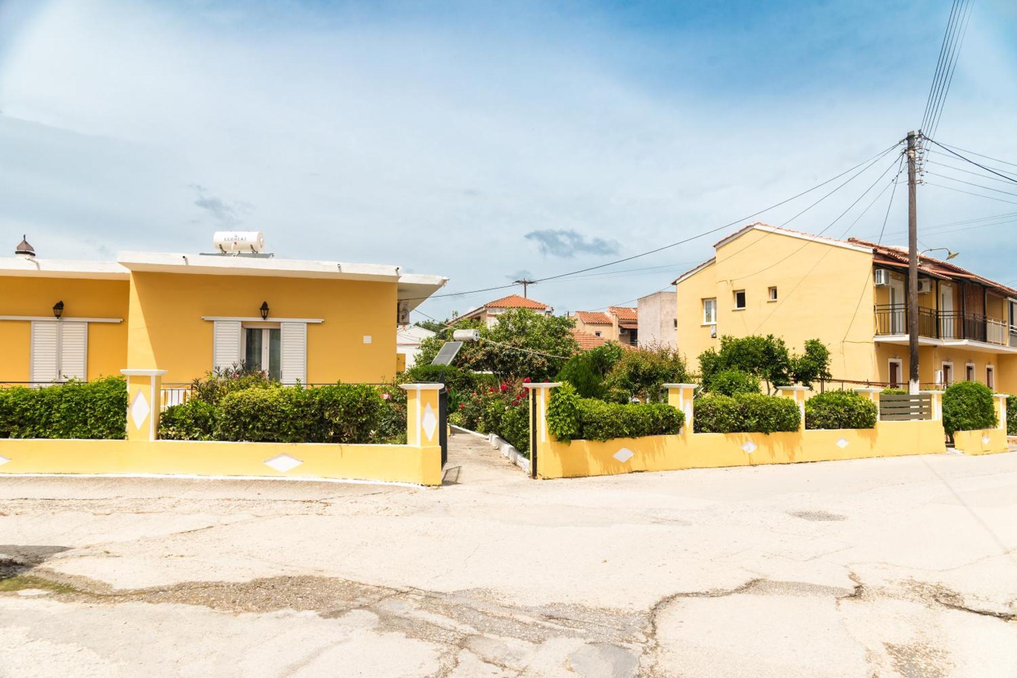 Kates Apartments Kávos المظهر الخارجي الصورة