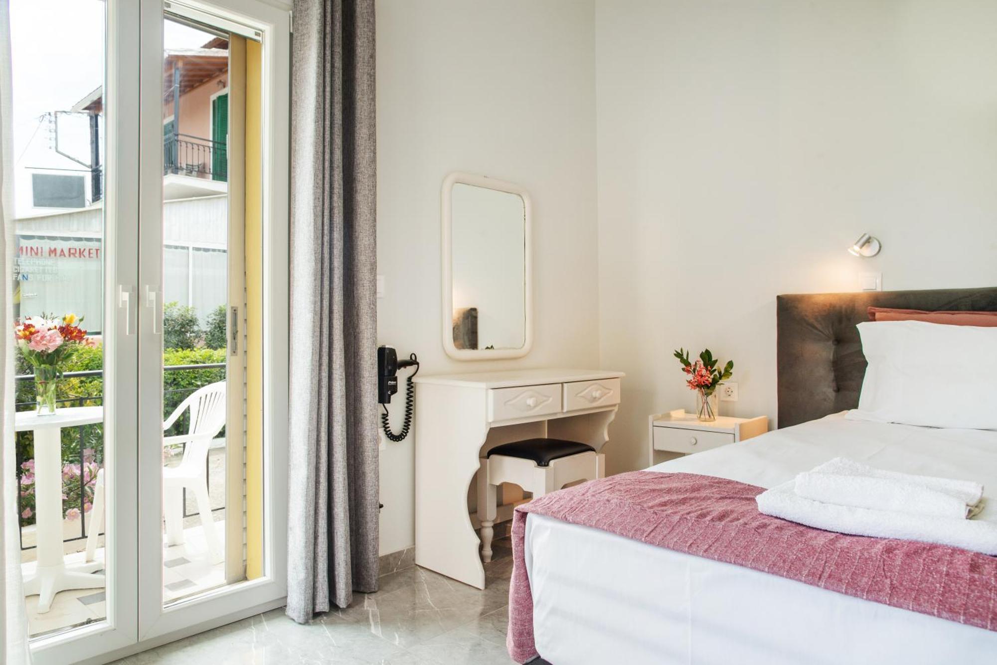 Kates Apartments Kávos المظهر الخارجي الصورة